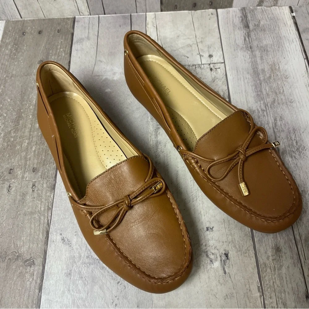 NWOT Michael Kors Leather Juliette Moccasin Loafers Size 7.5